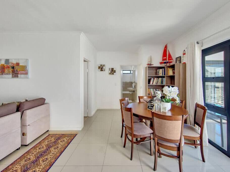 Appartement Family Fun-sea,sand,surf Convenience-pool, Balcony Le Cap